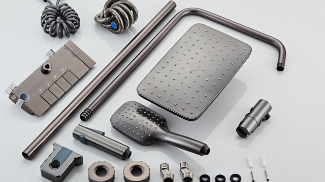 十四年太空铝花洒迭代：一个企业，一件作品！